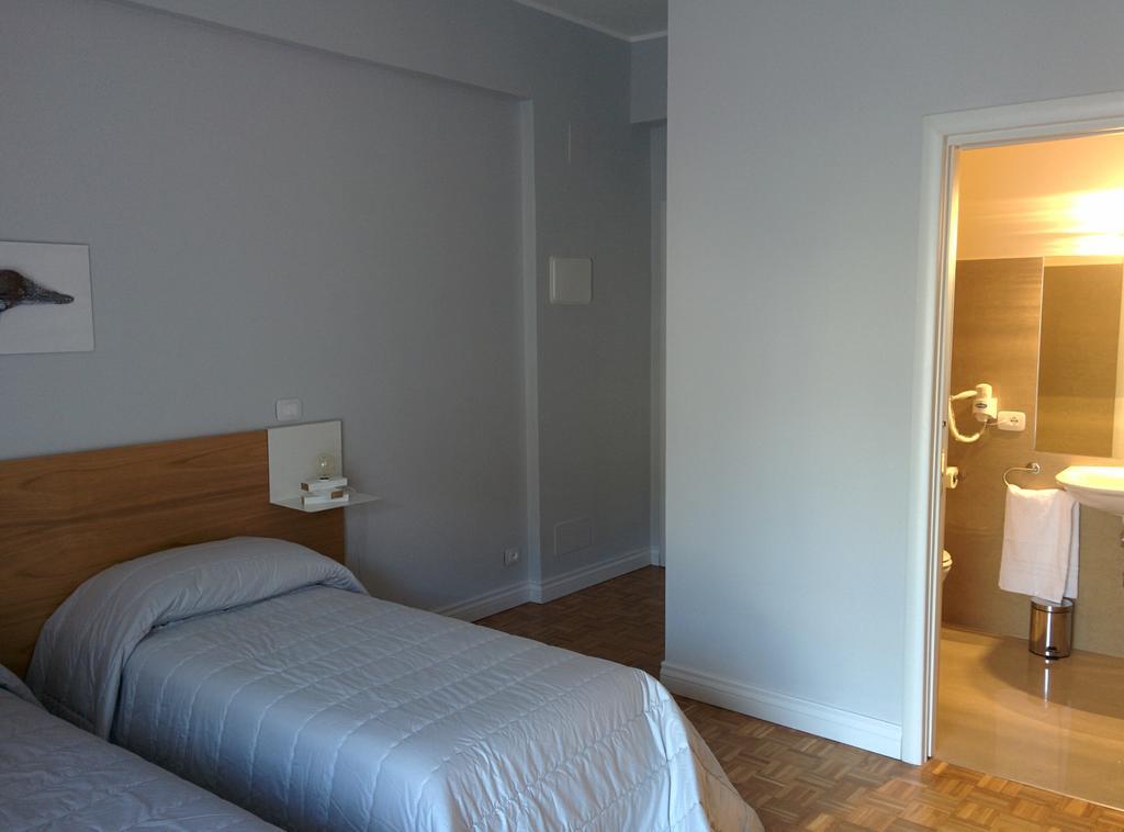 Ciauru Design B&B Messina Szoba fotó